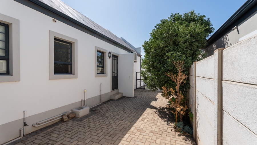 To Let 3 Bedroom Property for Rent in Rouxpark Western Cape